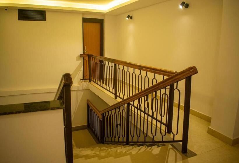 酒店 The Grand Ark