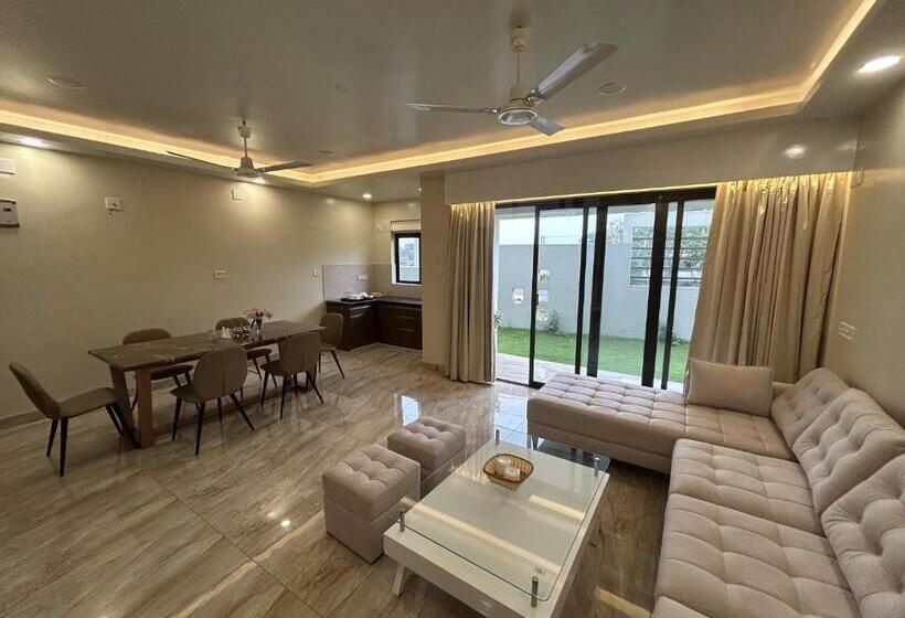 فندق The Pearl Club Resort