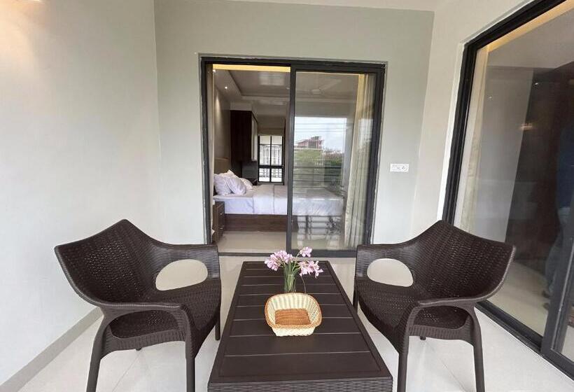 فندق The Pearl Club Resort