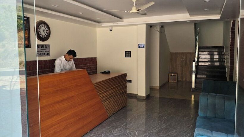 בית מלון כפרי The Sanctuary