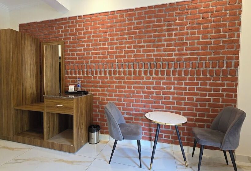 בית מלון כפרי The Sanctuary