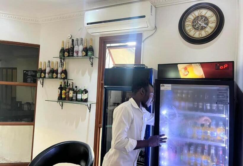 בית מלון כפרי Matola Accommodation