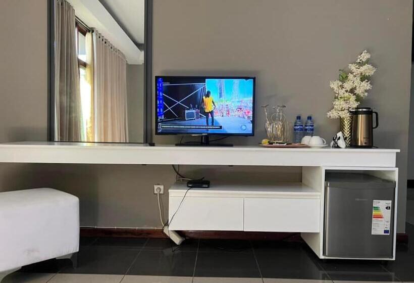 בית מלון כפרי Matola Accommodation