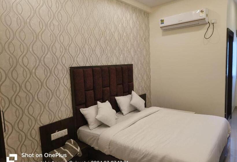 酒店 Vr Inn