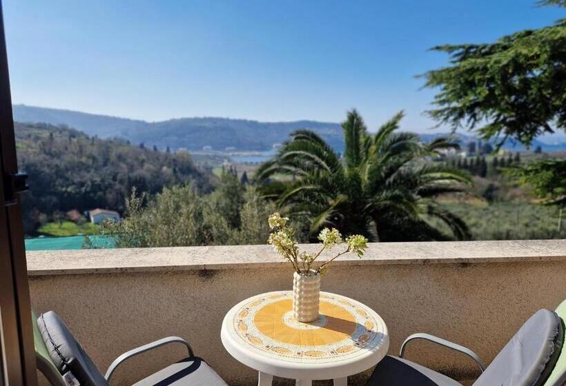 House Olive Garden Strunjan