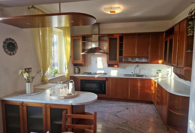 House Olive Garden Strunjan