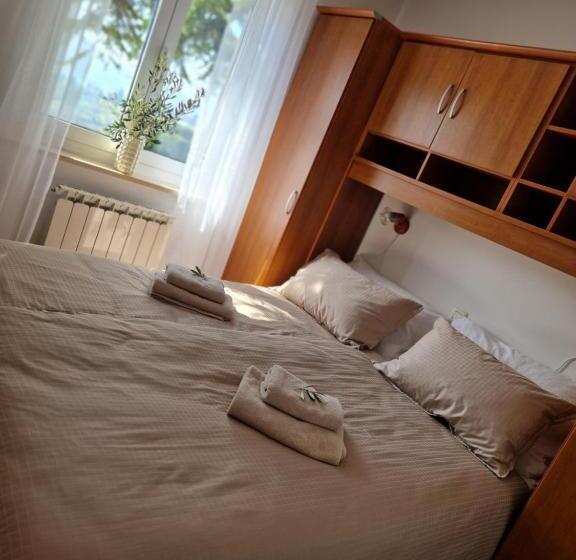 House Olive Garden Strunjan