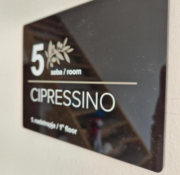 House Olive Garden Strunjan