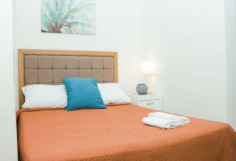 פנסיון Amar Residence