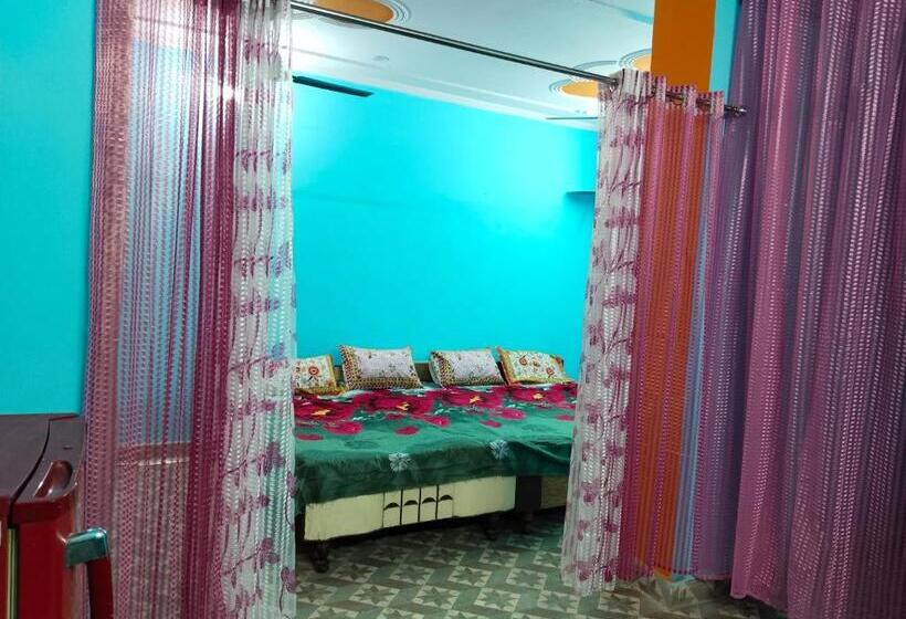 Пансион Corner Stay Home