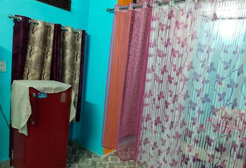 Пансион Corner Stay Home