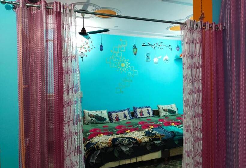 Пансион Corner Stay Home