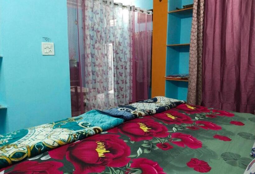 Пансион Corner Stay Home