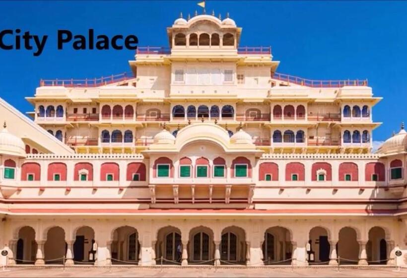 Пансион Corner Stay Home