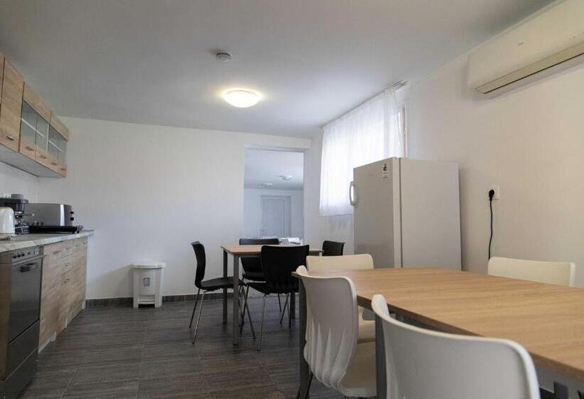 Пансион Farkas Villa