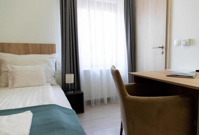 Пансион Farkas Villa