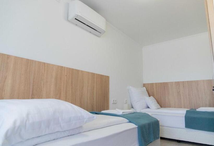 Пансион Farkas Villa