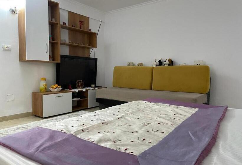 פנסיון Guesthouse & Hospitality