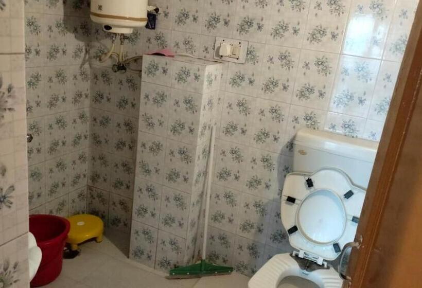 ペンション Heena Guest House