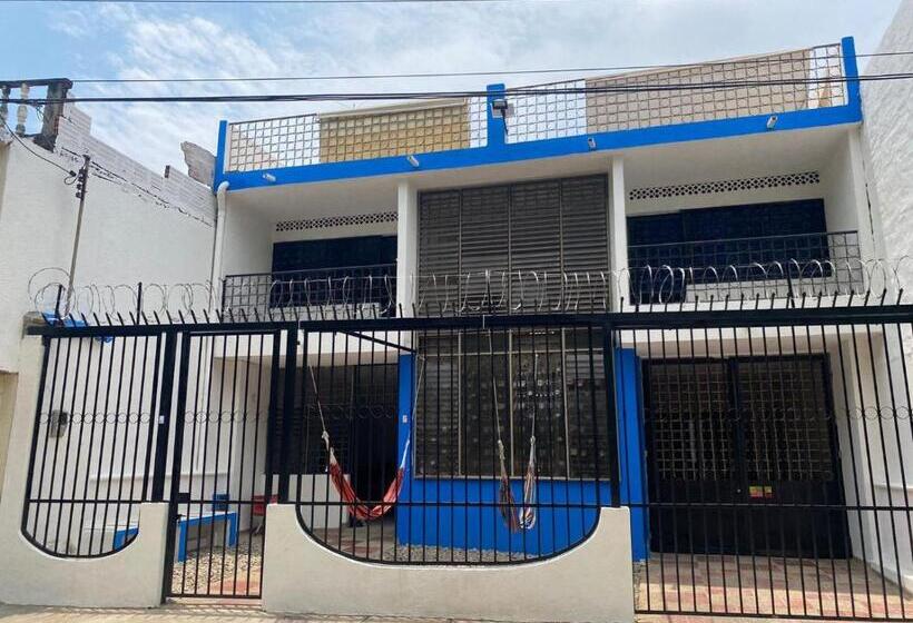 펜션 Hostel Flandes Tu Sitio