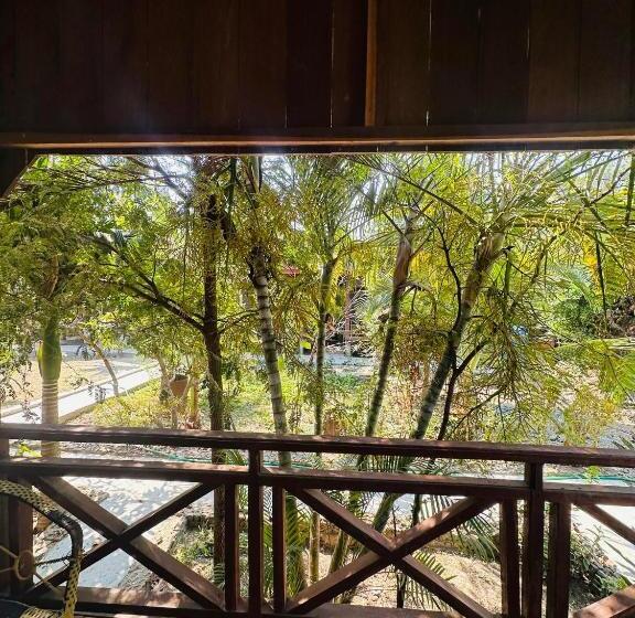 Пансион Jungle Bangalow Don Det