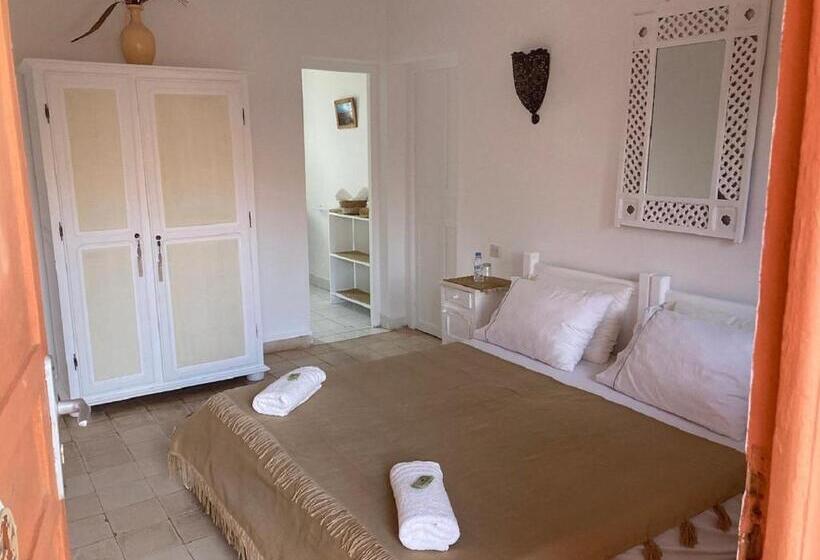 بنسيون La Courbine D Argent