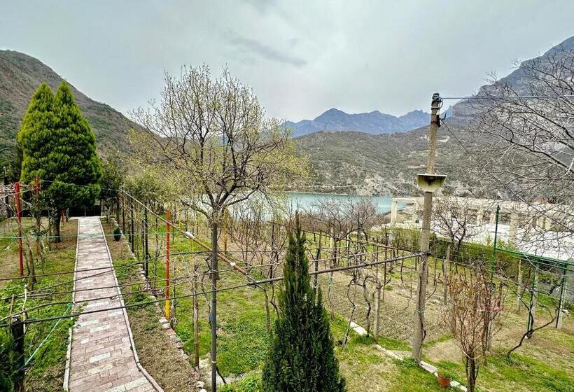 펜션 Lakeview Escape Koman