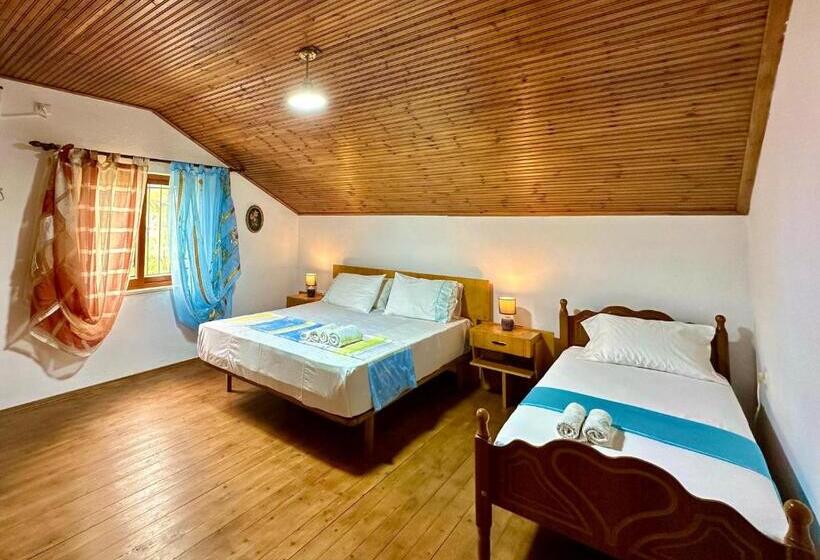 پانسیون Lakeview Escape Koman