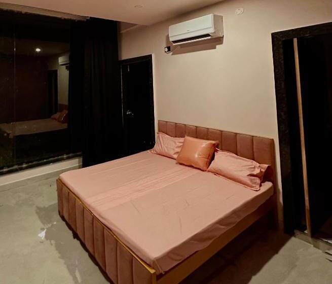 膳宿费 Lost &found