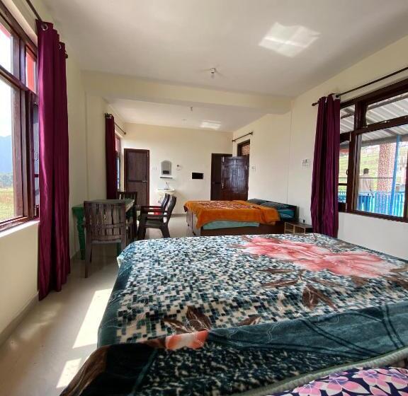 膳宿费 Orange House