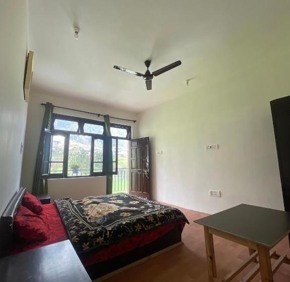 膳宿费 Orange House