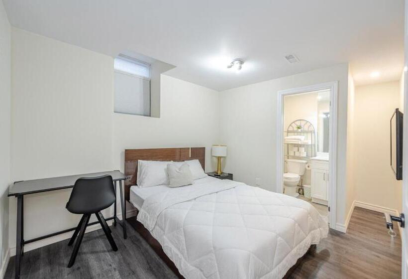 بنسيون Private Basement Bedrooms In Oakville