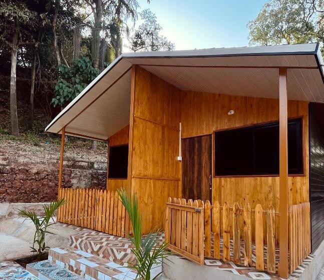 Pension (Hôtel basse catégorie) Stay In Woods