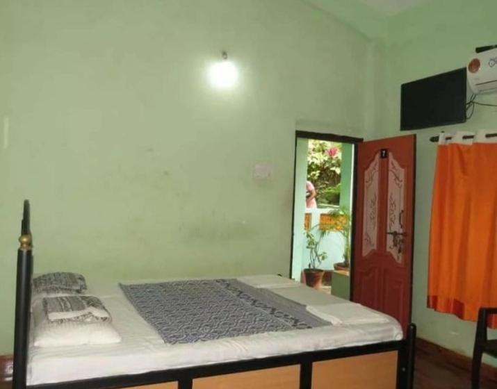 פנסיון Sunita Guest House
