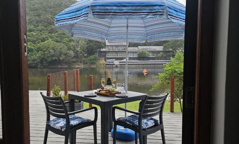 پانسیون The River Pirate