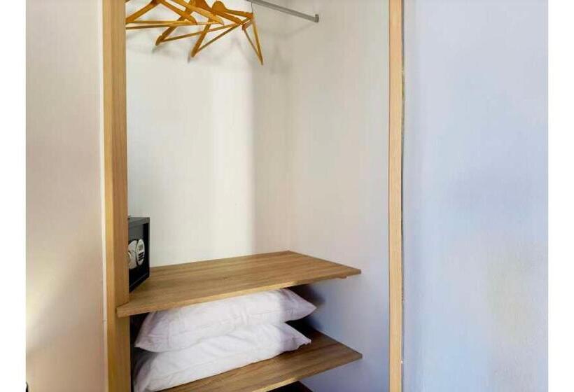 펜션 Unique Rooms In Centro Città Bagno Privato E Climatizzatore