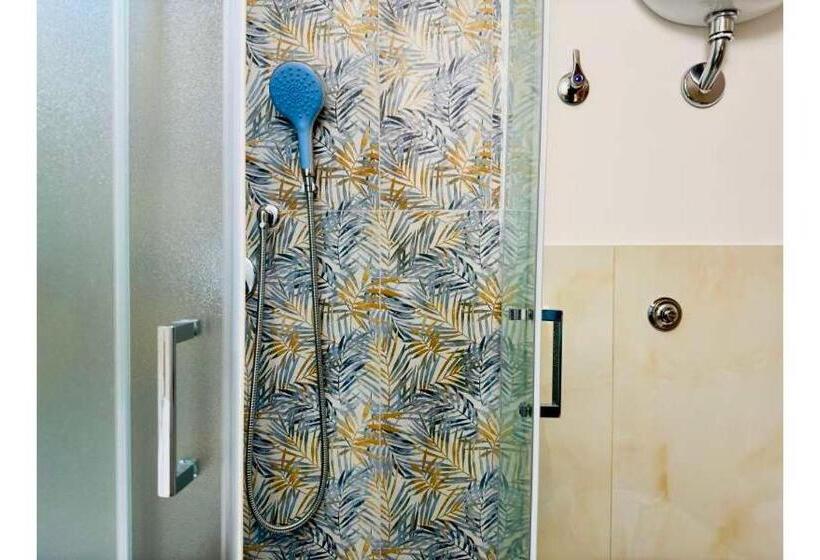 펜션 Unique Rooms In Centro Città Bagno Privato E Climatizzatore