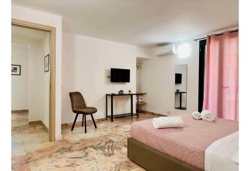 펜션 Unique Rooms In Centro Città Bagno Privato E Climatizzatore
