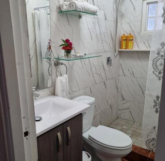 بنسيون Villa Helena