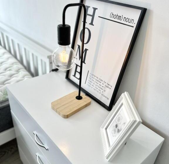 بنسيون Westfield London Shepherds Bush