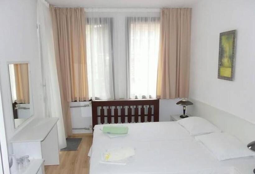 膳宿费 White Sozopol Guest House