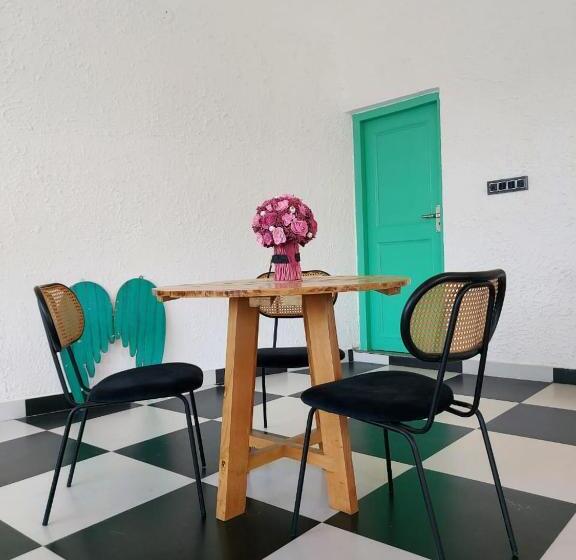 مبيت وإفطار Enchanted Tales Tandi