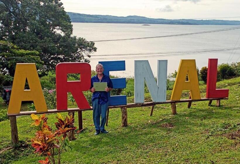 مبيت وإفطار Villa Simone French Ecolodge