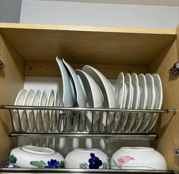 Casa Moanna 2br Condo With Dining, Kitchen, Living Area And Netflix