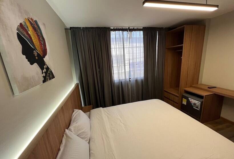 فندق Aerosuites