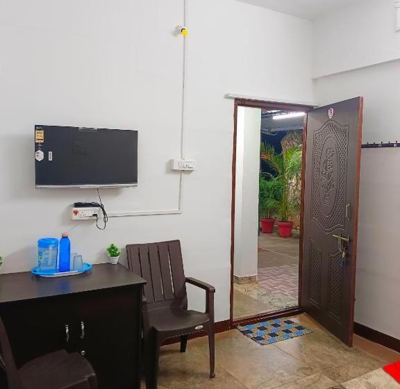 酒店 Ayyan Residency