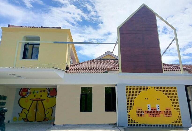 فندق Bebek Kuning Residence