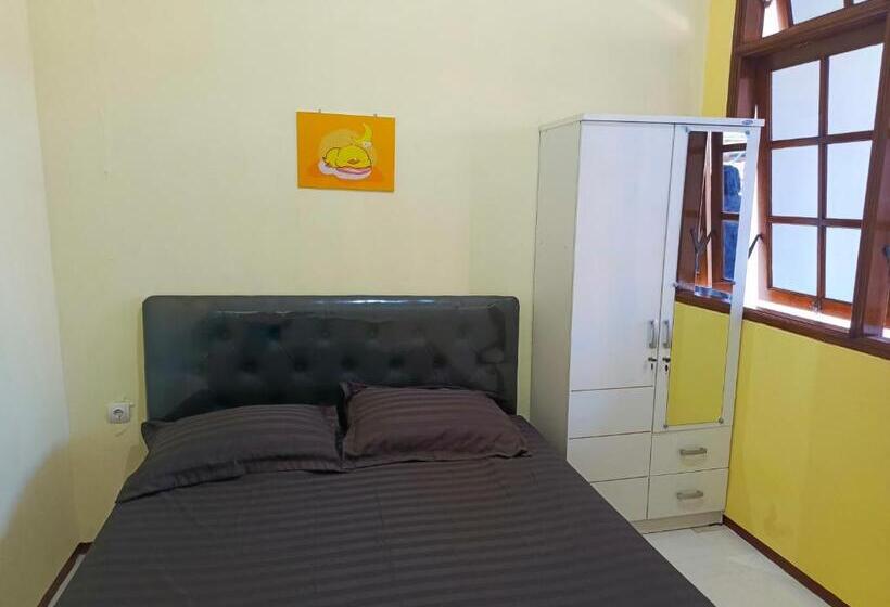 فندق Bebek Kuning Residence