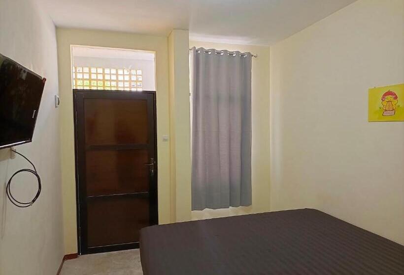 فندق Bebek Kuning Residence