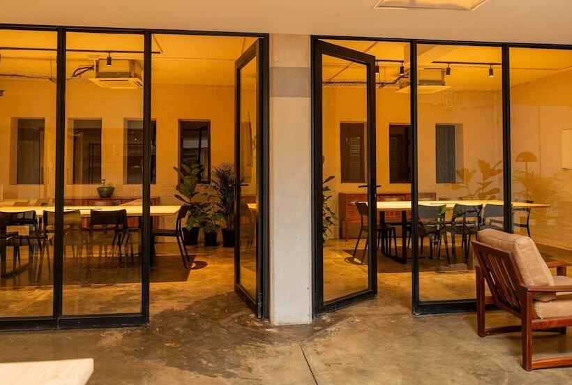 בית מלון כפרי Blackbrick Bedfordview Apart